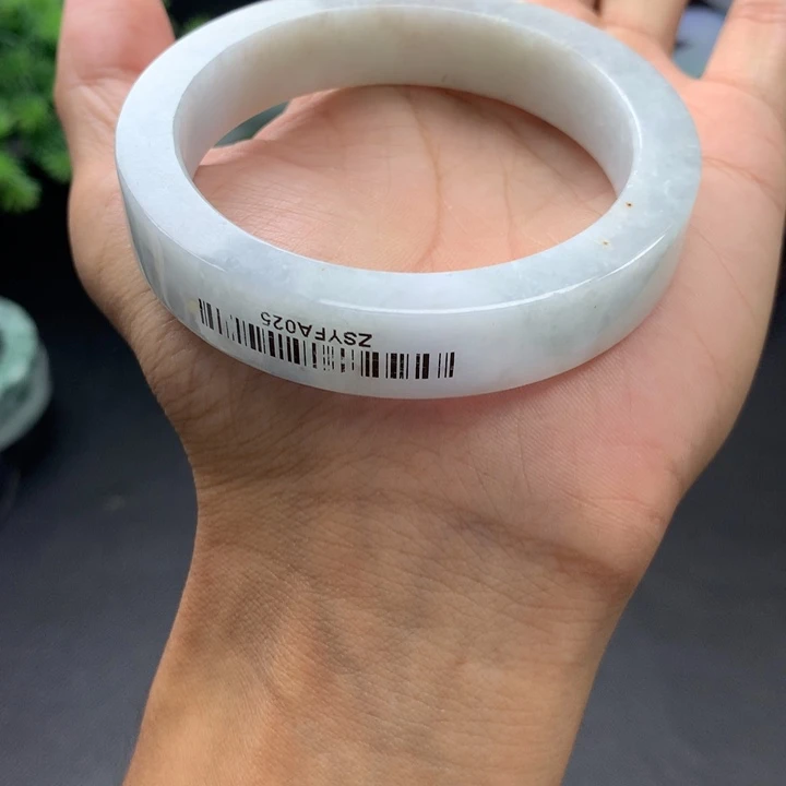 未镶嵌天然翡翠定制翡翠