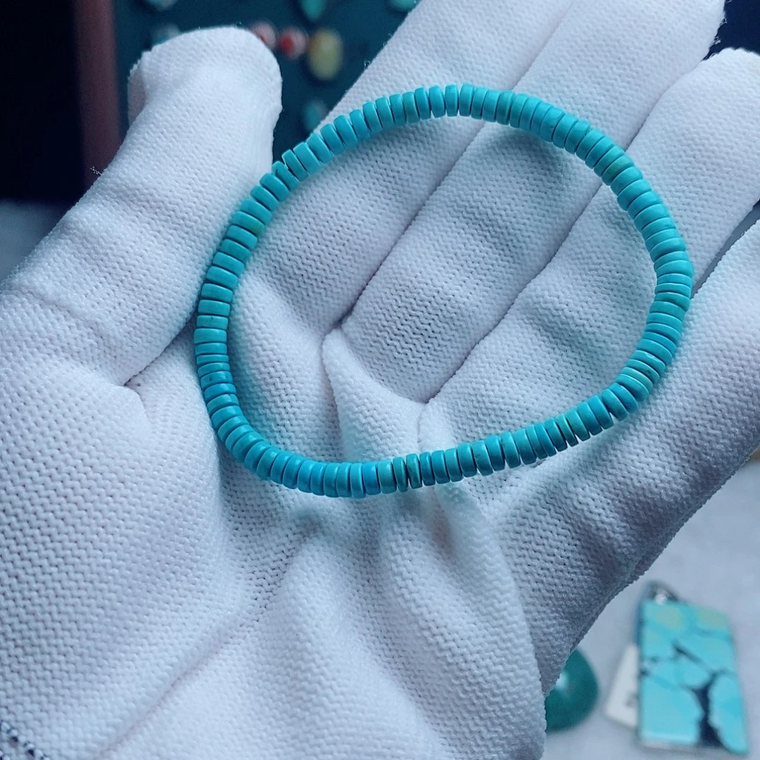 绿松石未镶嵌颈饰