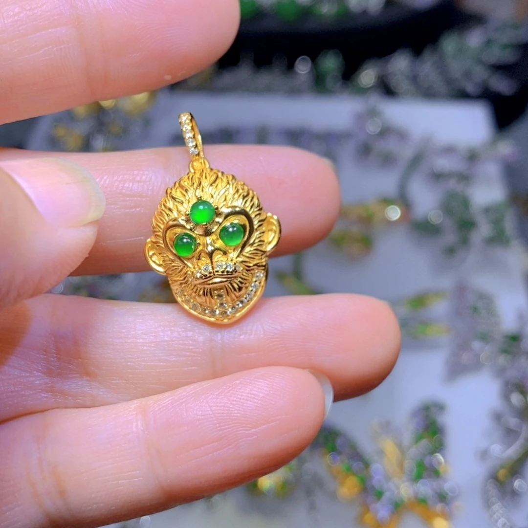 翡翠颈饰银S925镶嵌天然翡翠