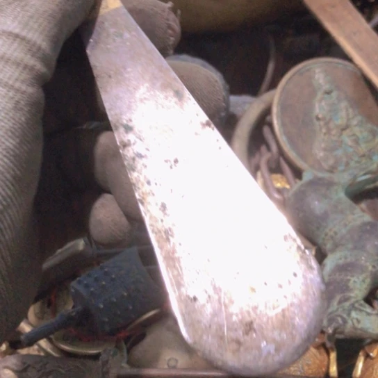 大***u闪电购铜摆件工艺品