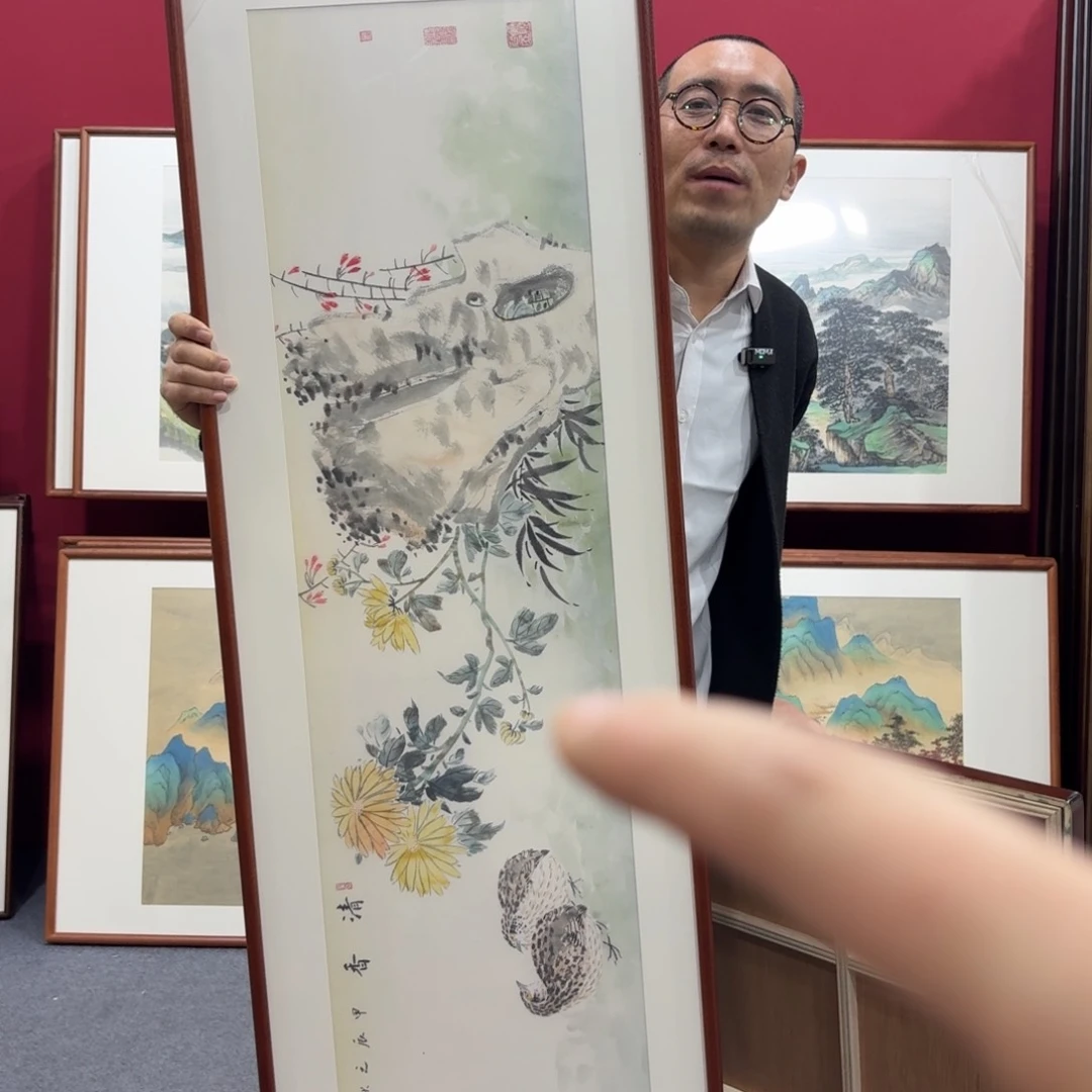 国画带框绘画作品