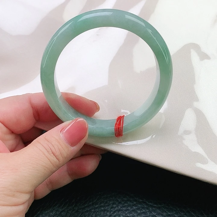 翡翠手镯未镶嵌翡翠104