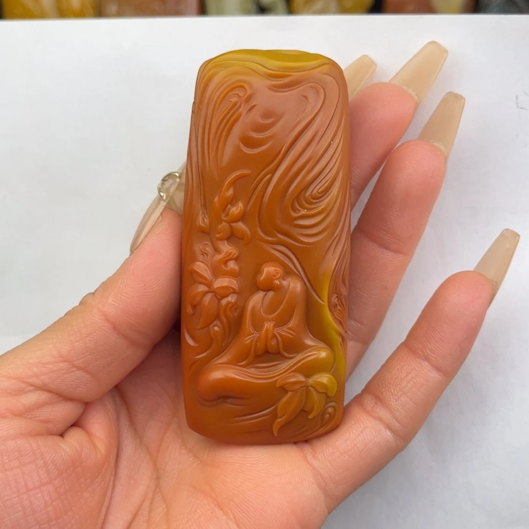 石英质玉黄蜡石挂件未镶嵌否**来