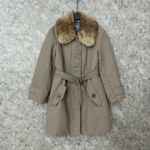 95新 MaxMara 米灰色毛领棉服