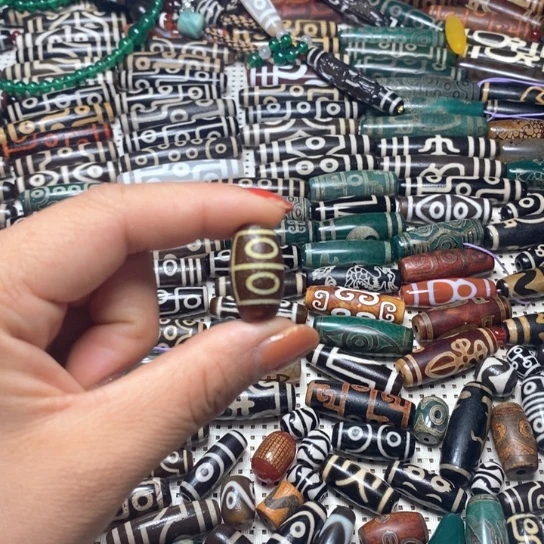 玛瑙/玉髓项圈未镶嵌