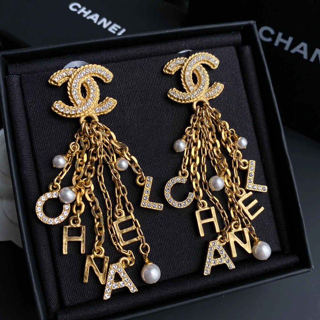 未使用 Chanel/香奈儿 经典双C 字母流苏镶钻 耳环 S5567