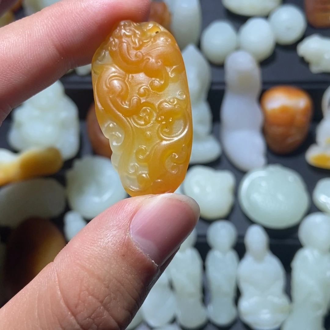 浪***k和田玉未镶嵌颈饰