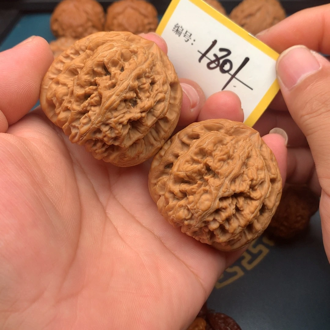 文玩核桃把件46全品粗筋1801