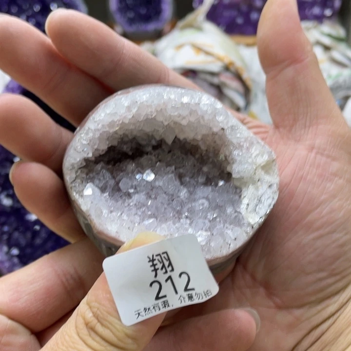 未镶嵌水晶大型摆件（非配饰）