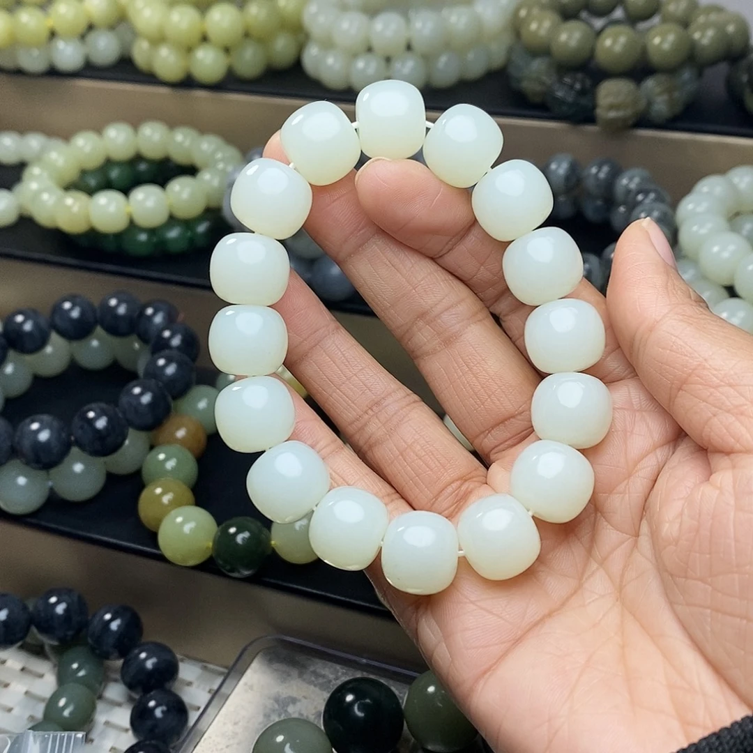 瑶***。和田玉未镶嵌手链卡14