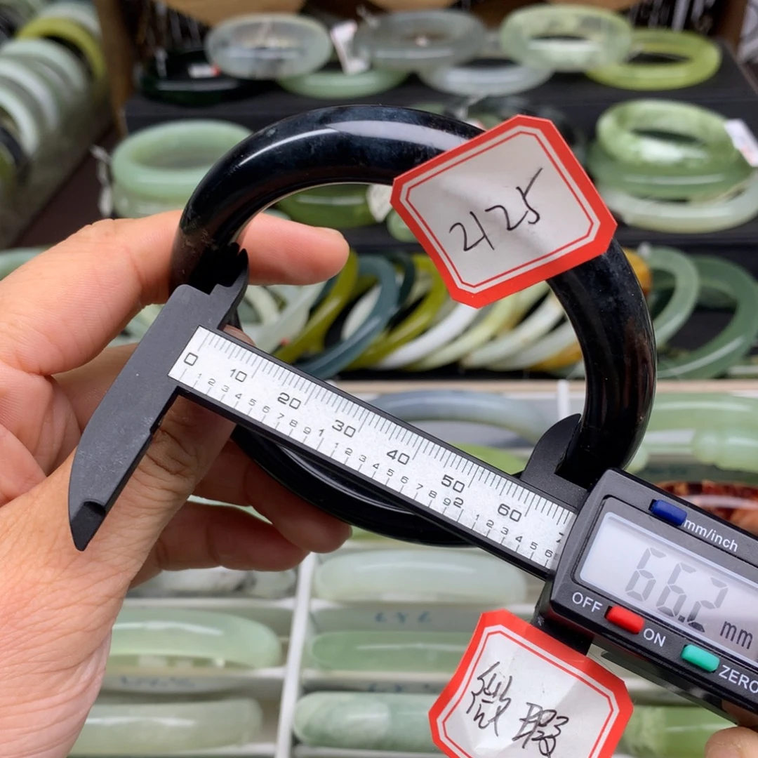 霜***华蛇纹石玉未镶嵌手镯2125