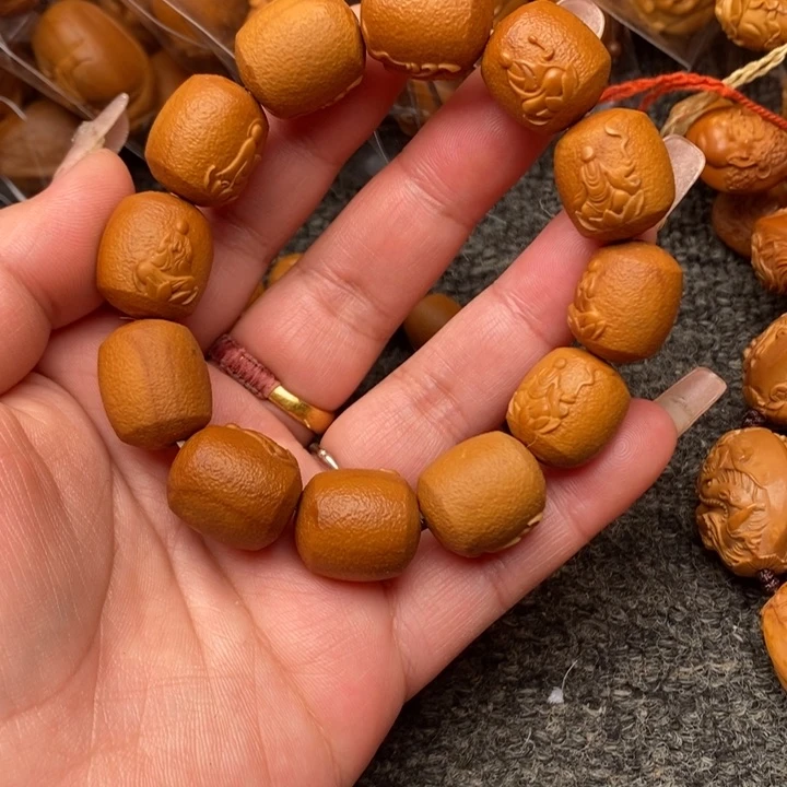 吊坠橄榄核啦具体来讲啦啦啦噜啦啦啦