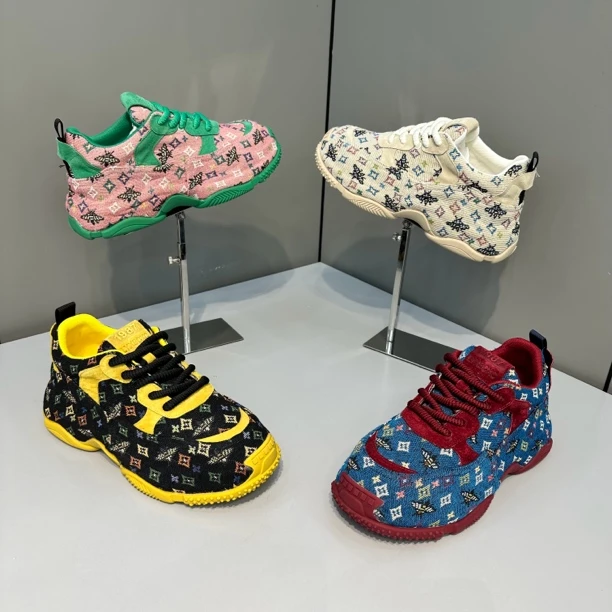 KRY欧洲站潮牌男士运动时尚休闲小众软底青春潮流潮鞋（皮鞋尺码）