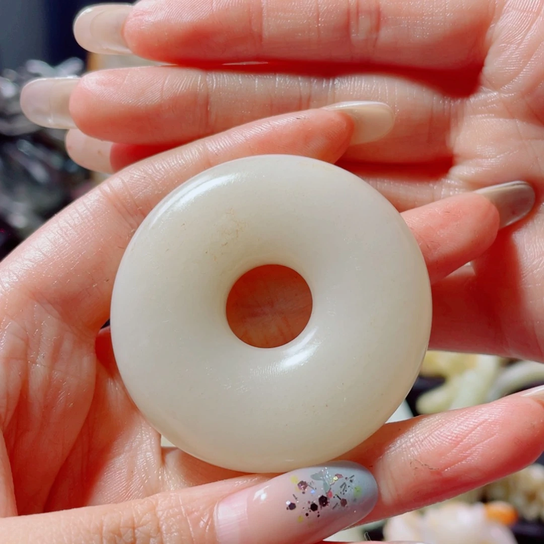 感****和田玉未镶嵌挂件