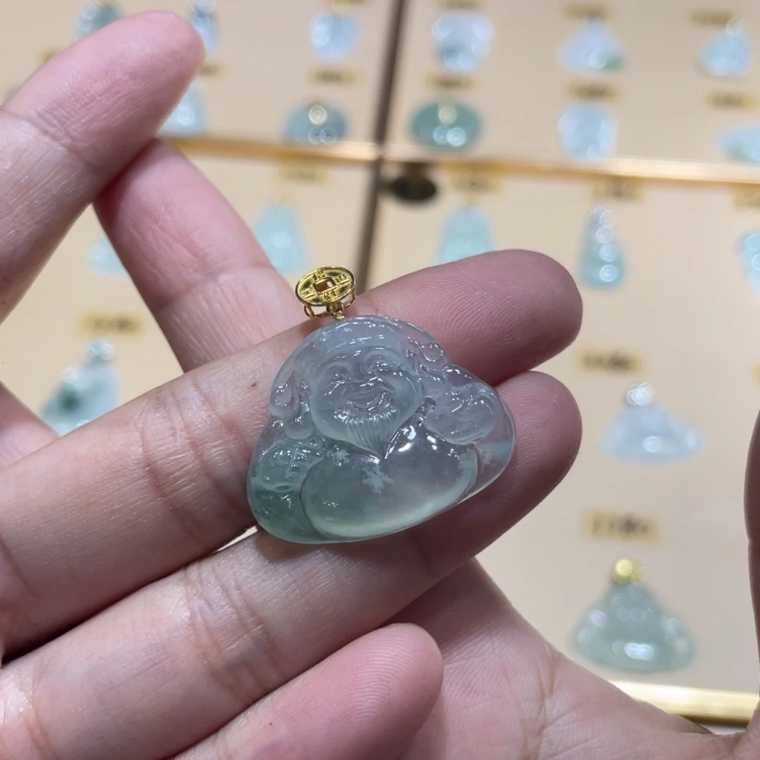 颈饰18K金镶嵌翡翠财爷