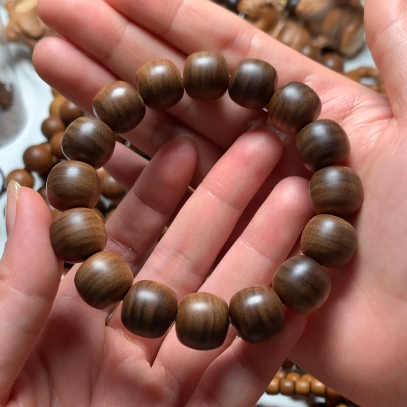 【闪购商品】檀香木手串/手链?*C檀香手串13*14