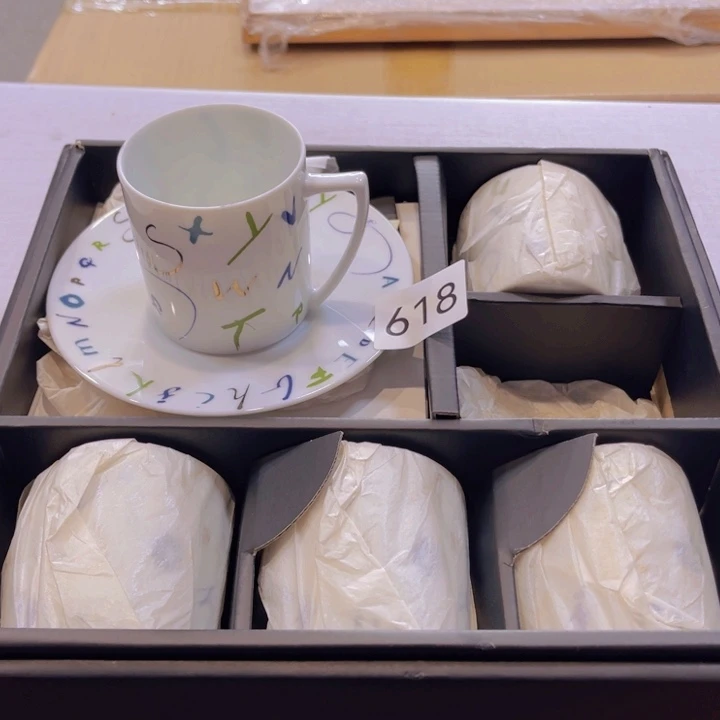 盖碗瓷器制作工艺精湛