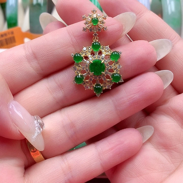 翡翠银S925镶嵌颈饰翡翠