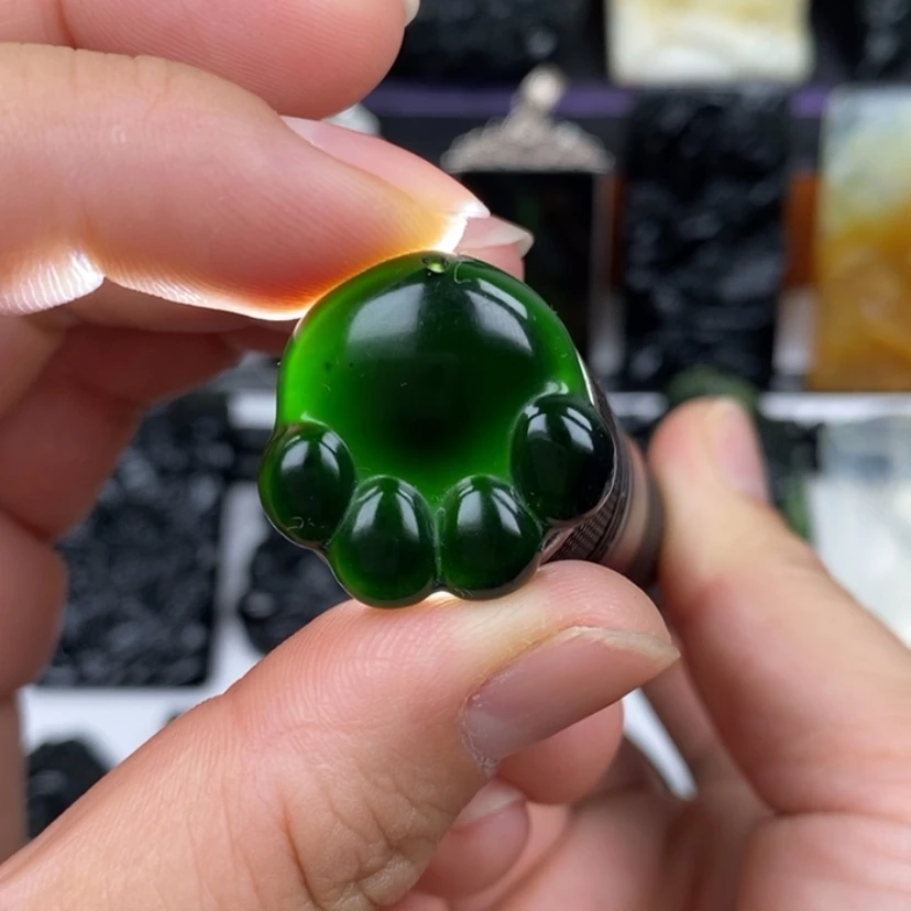 【闪购商品】蛇纹石玉未镶嵌挂坠