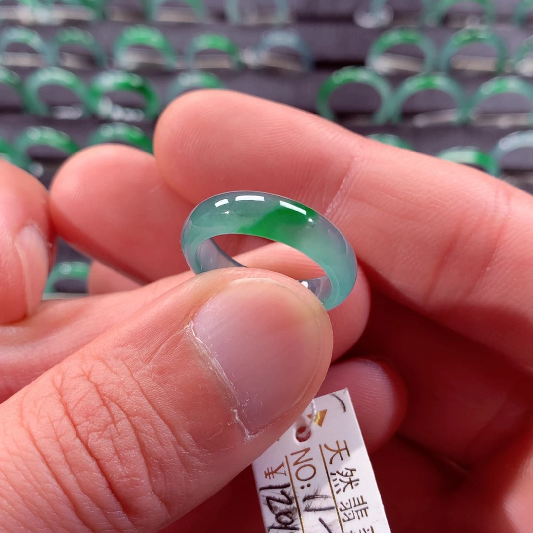 翡翠未镶嵌戒指翡翠戒指