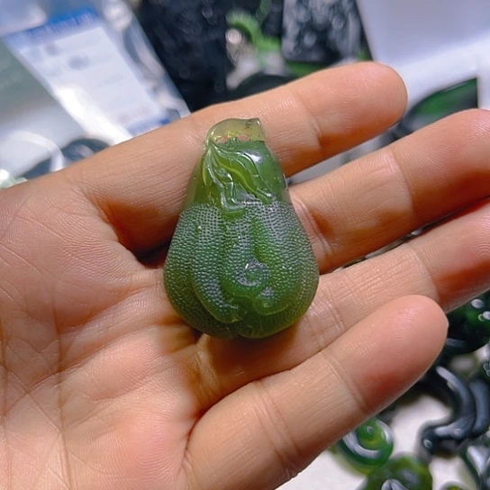 未镶嵌蛇纹石玉手链米*格