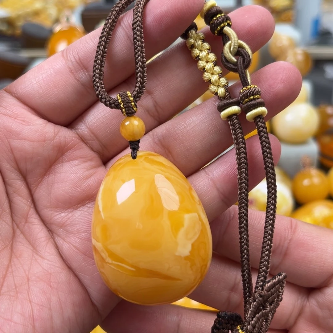 蜜蜡未镶嵌珠宝奇石