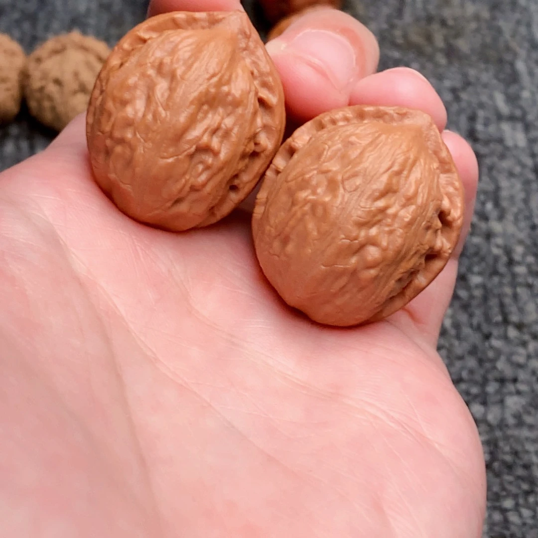 文玩核桃吊坠密纹。