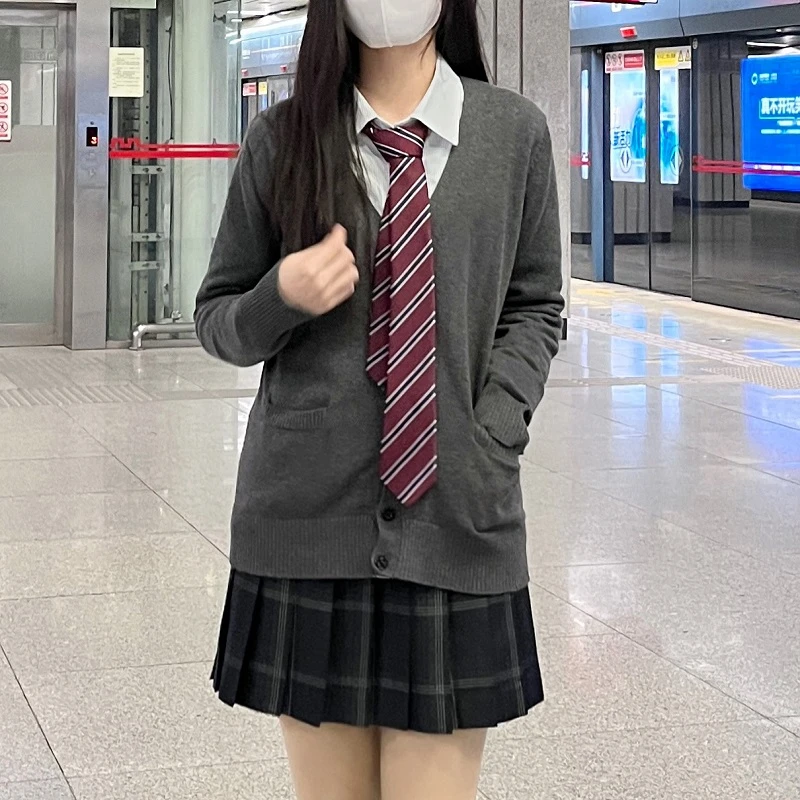 JK毛衣开衫女秋冬季日系学院风V领深灰打底衫毛衣针织衫长袖上衣