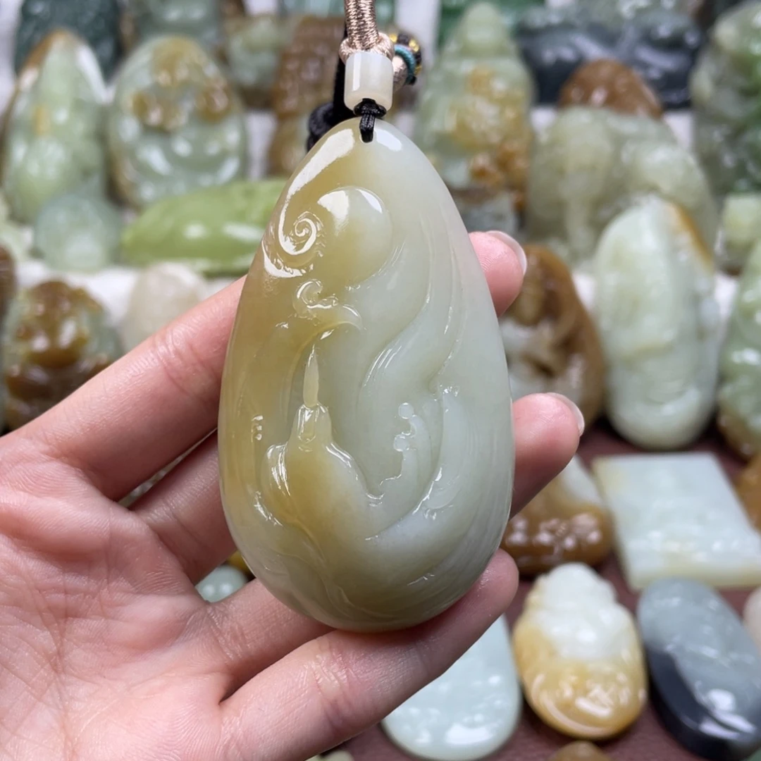 和田玉未镶嵌颈饰