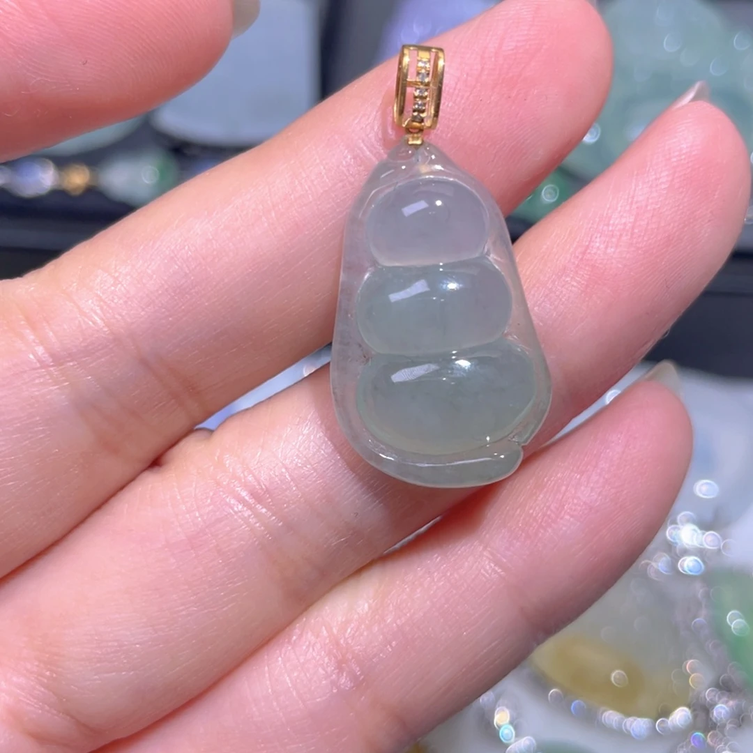 颈饰18K金镶嵌翡翠翡翠