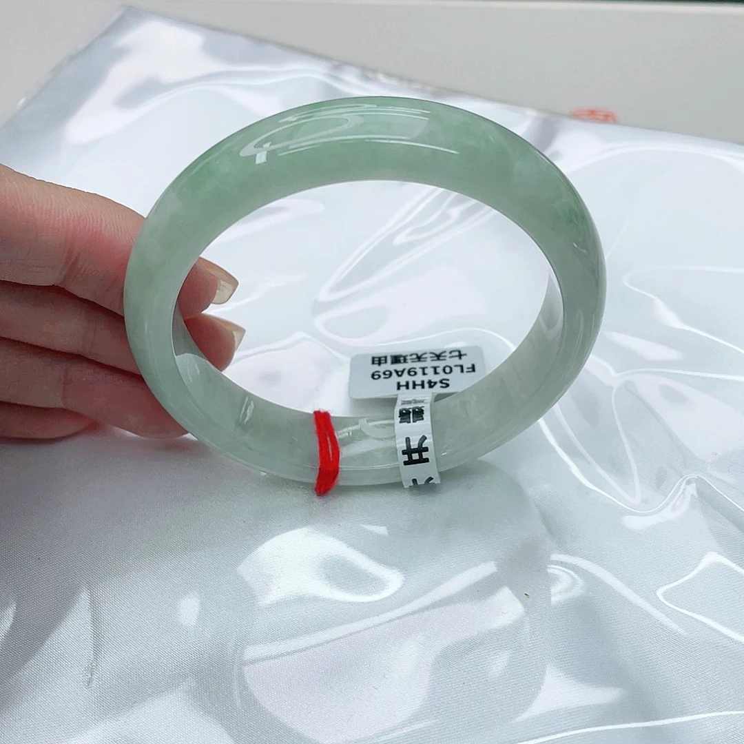 翡翠手镯未镶嵌正56.6