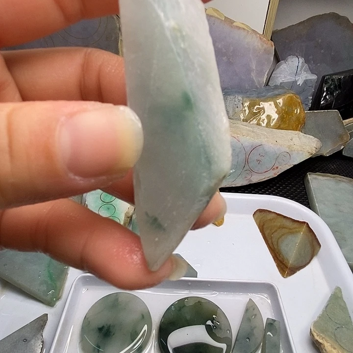 翡翠散珠缅甸翡翠95