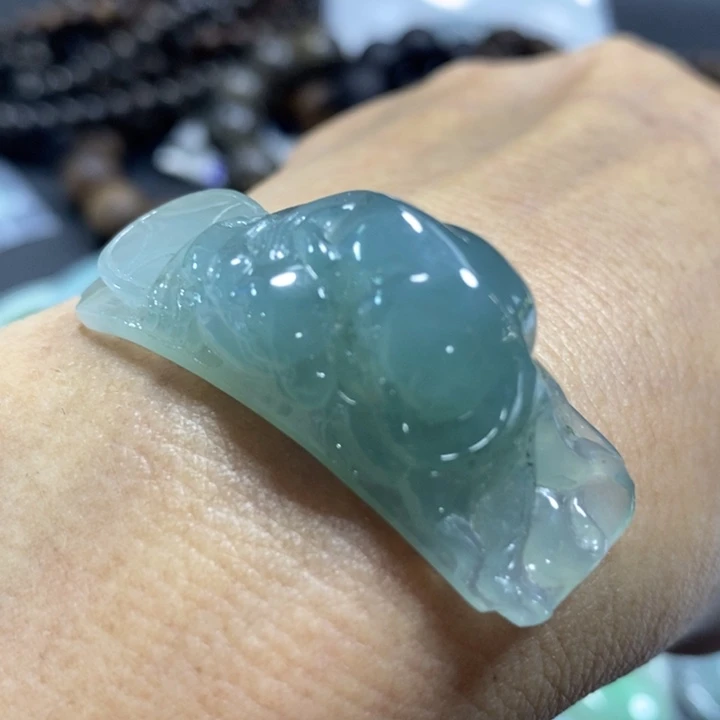 定制翡翠未镶嵌挂件