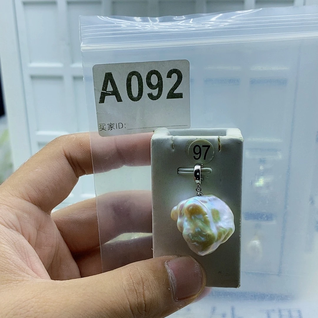 合金淡水珍珠颈饰