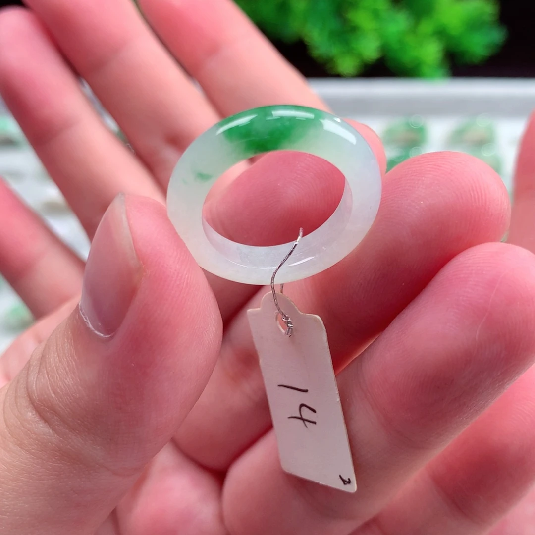 未镶嵌戒指翡翠天然