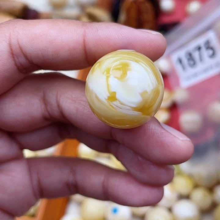 蜜蜡未镶嵌珠宝奇石粉23.7荧光