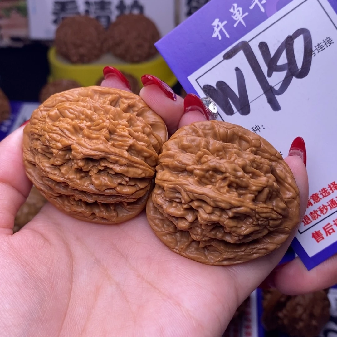 文玩核桃吊坠W750链接 虎头42尺