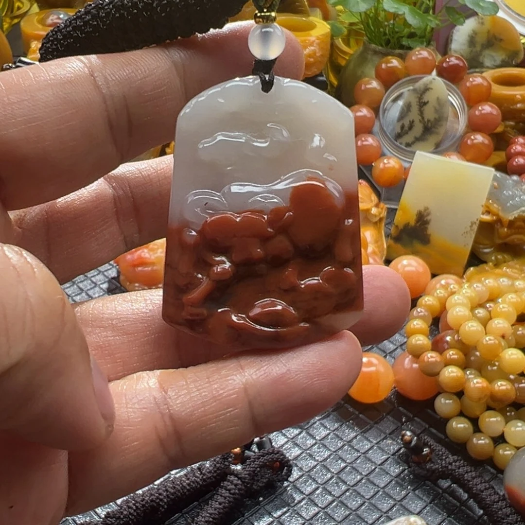 石英质玉未镶嵌颈饰