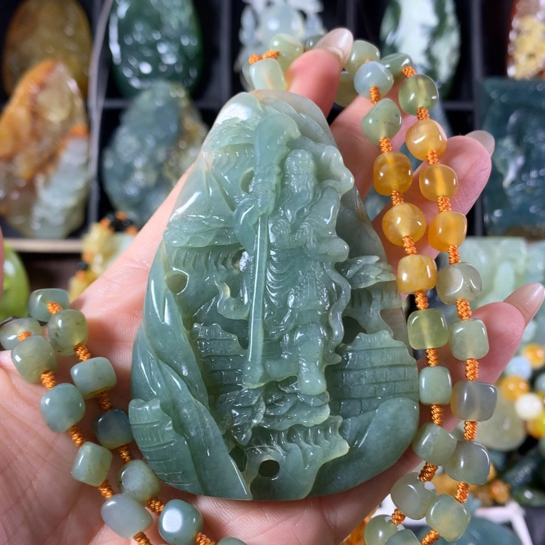 岫玉未镶嵌吊坠(赠链)