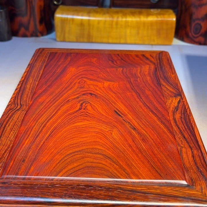 莫***妙机关盒。