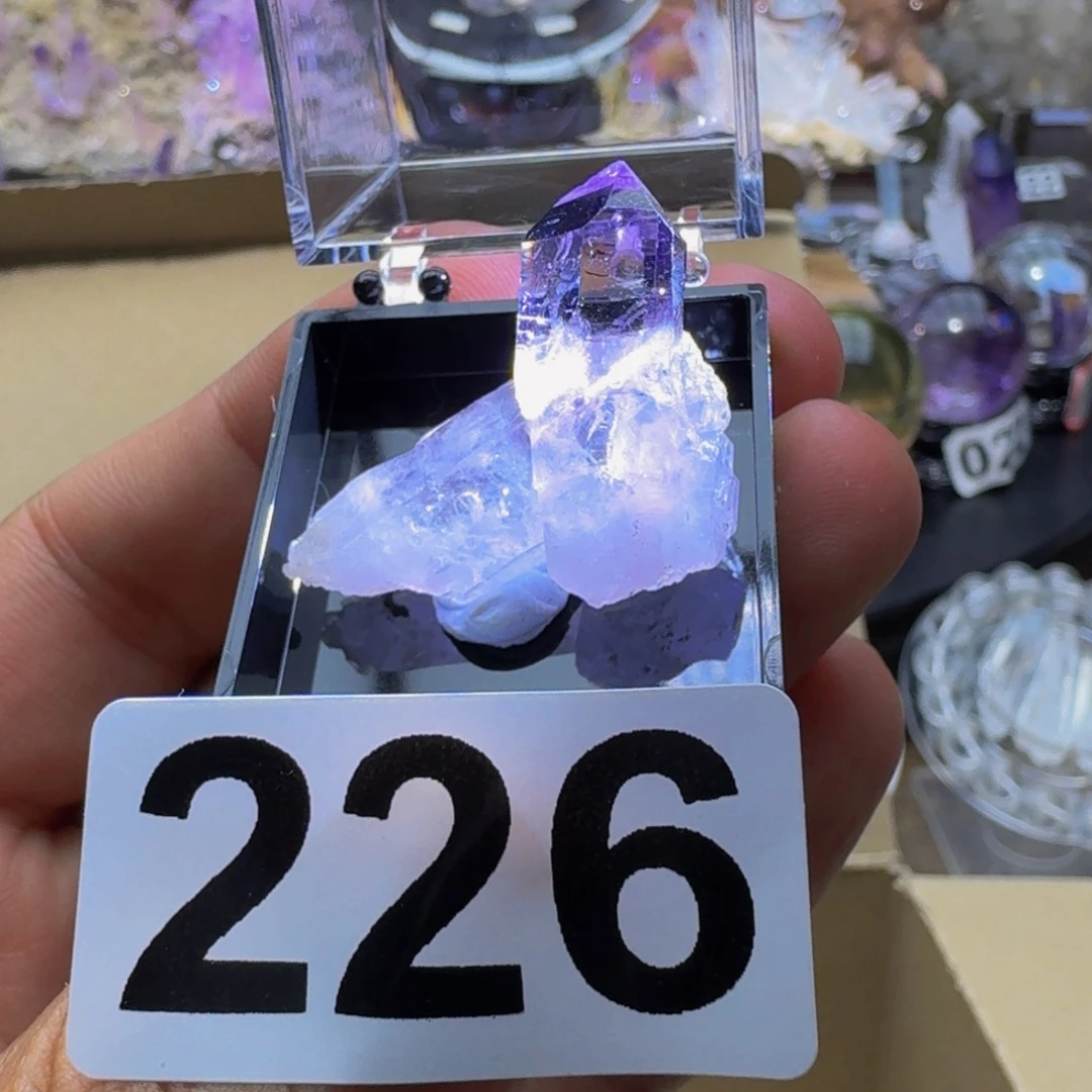 未镶嵌珠宝半成品水晶