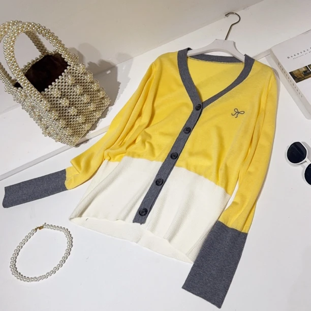 超细羊毛~胸100-140长61拼色刺绣软糯小众穿搭时尚针织开衫 1963