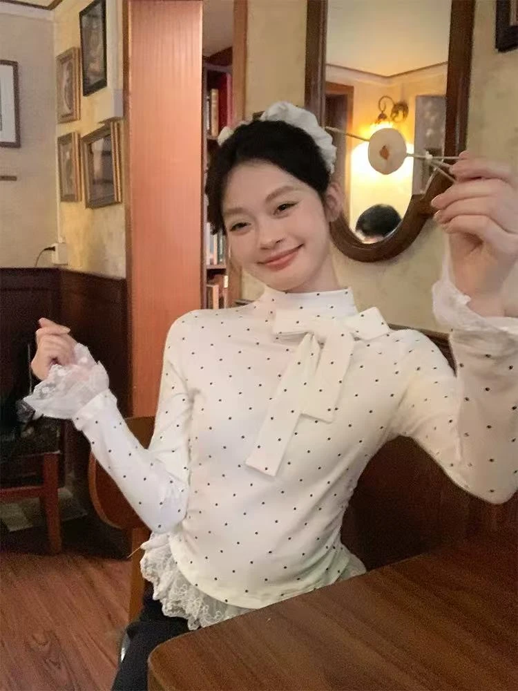 C40-2白色“波点蝴蝶结”长袖上衣（9153）