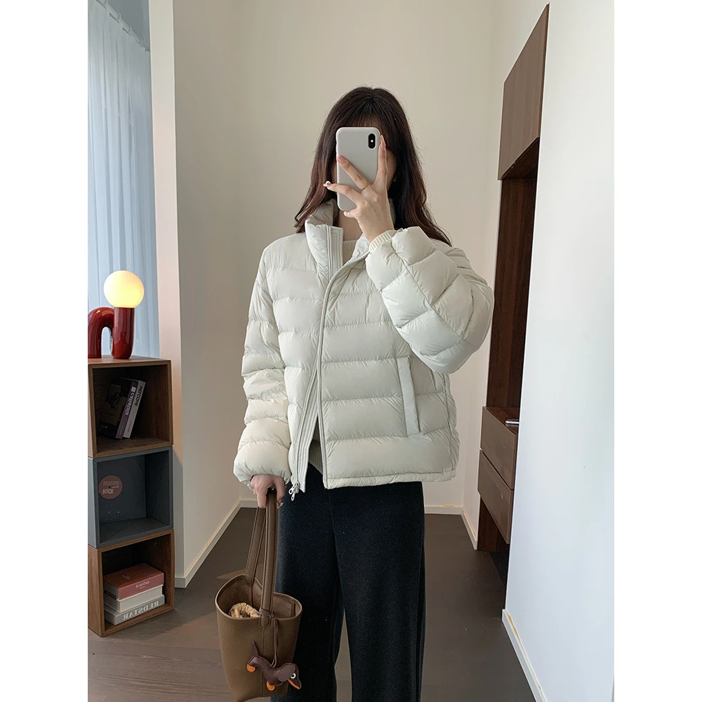 冬日小暖宝！轻盈保暖90鸭绒 立领简约基础短款羽绒面包服G103125