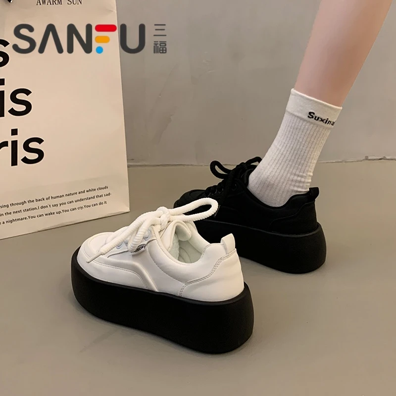 三福增高小白鞋女2025新款春秋季小众松糕厚底板鞋百搭休闲运动鞋