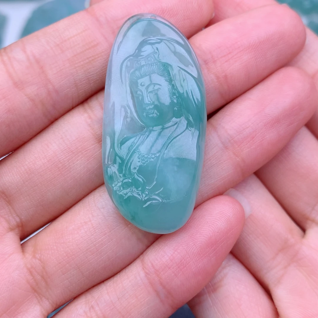 颈饰未镶嵌翡翠观音首