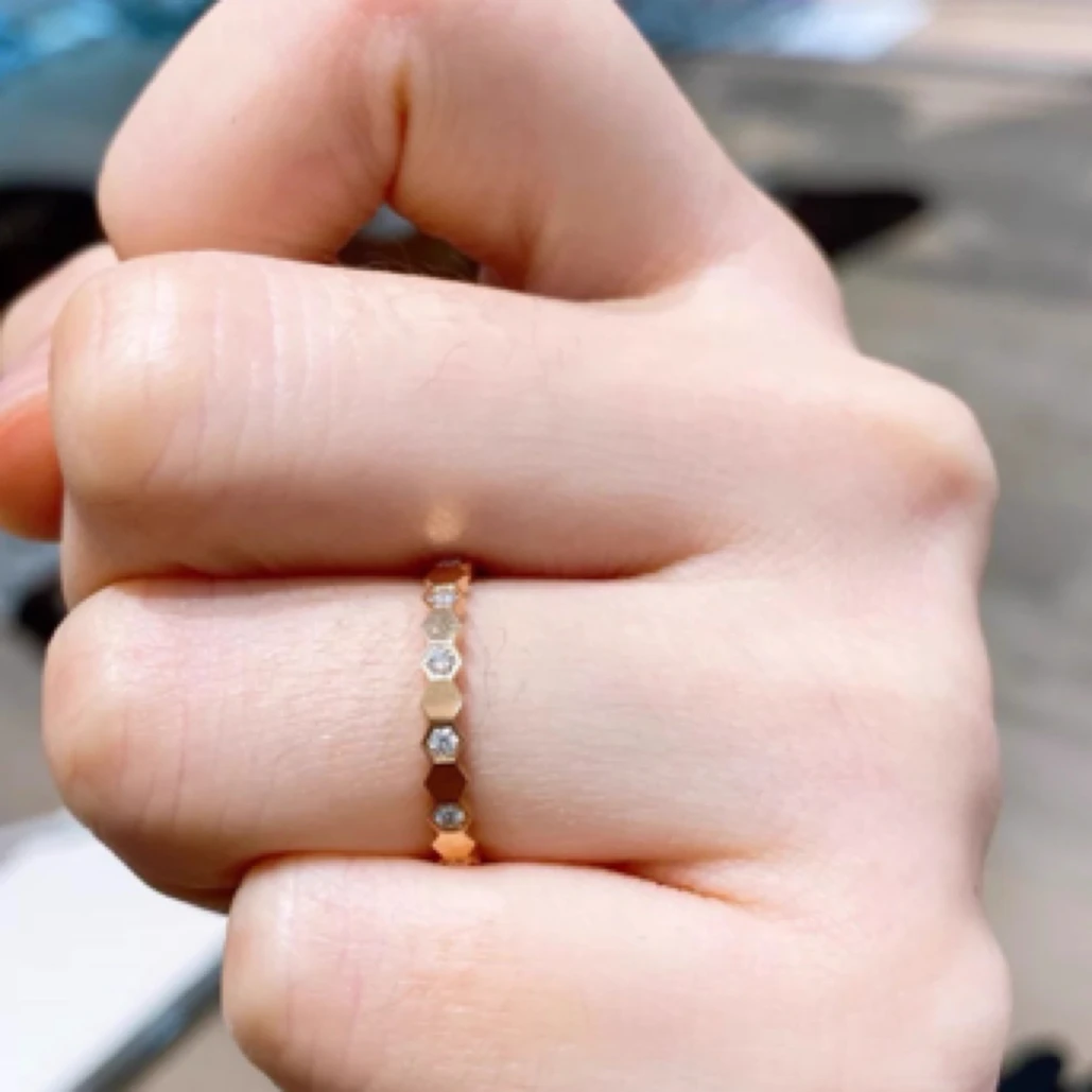 私人订制玫色蜂巢镶钻指环拍下备注圈口