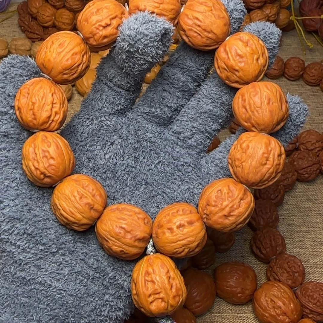 文玩核桃吊坠树皮纹方墩手持24.23.23