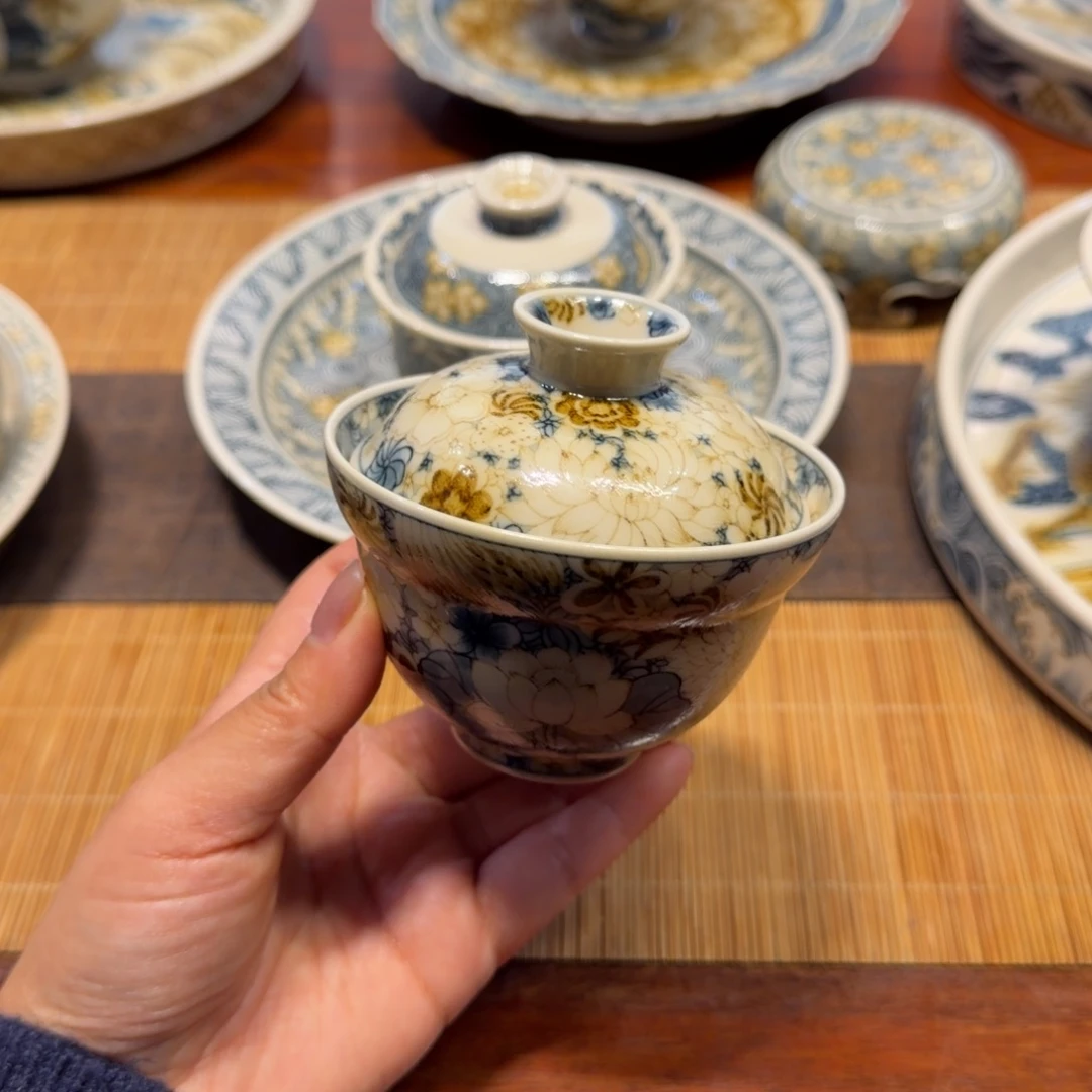 二号釉里金万花盖碗