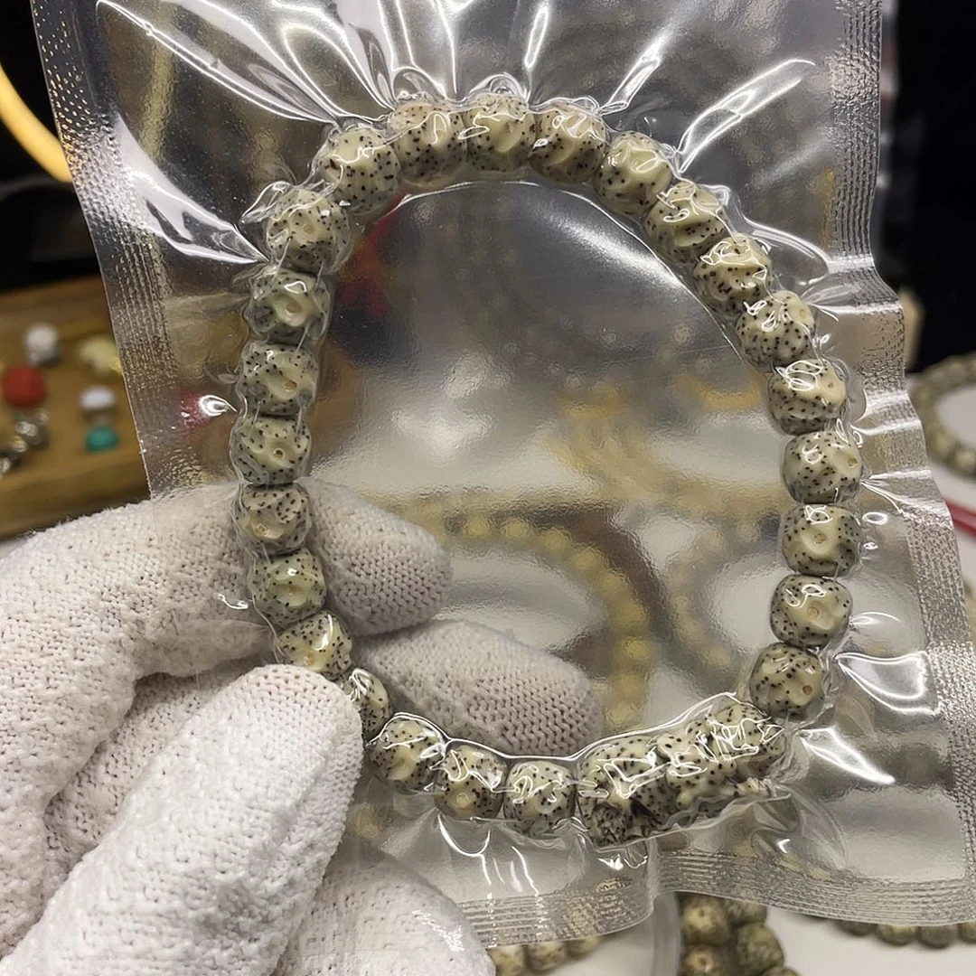 ****️手串星月菩提雕刻